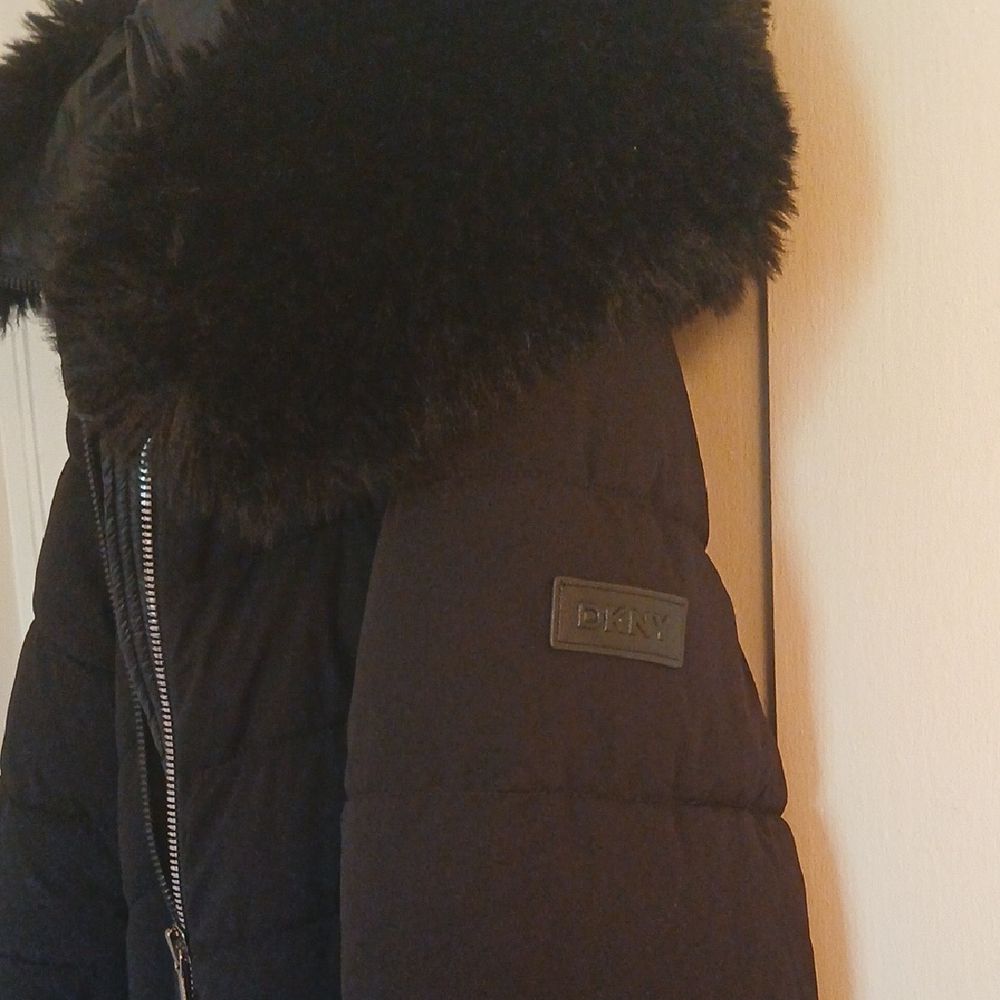 DKNYC Black Puffer Jacket Sleek Insulated Design - Picture 11 of 16